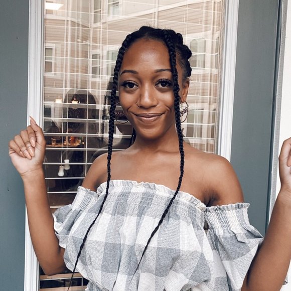 Off-the Shoulder Top - Picture 3 of 5